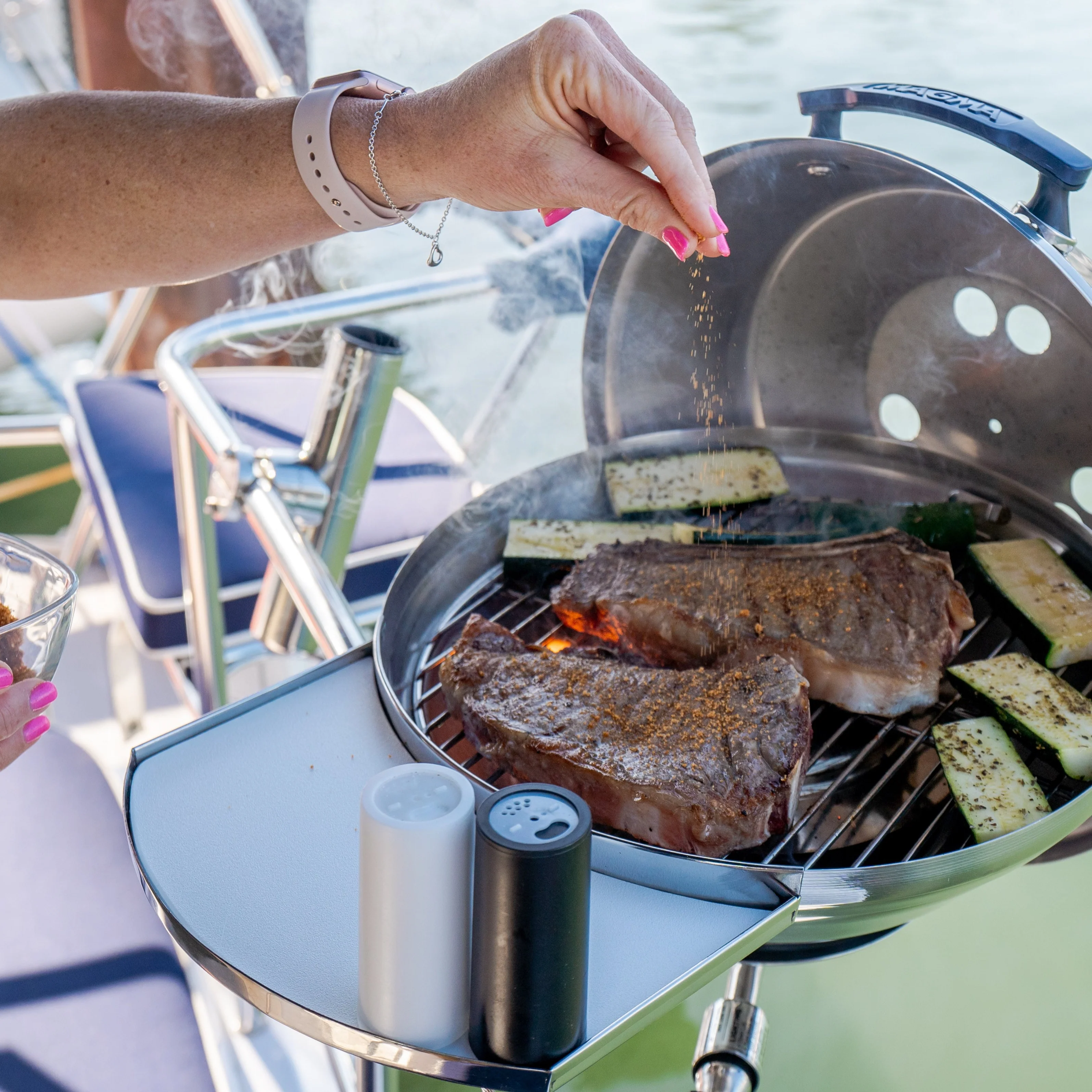 Marine Kettle® Serving Tray (Party Size)