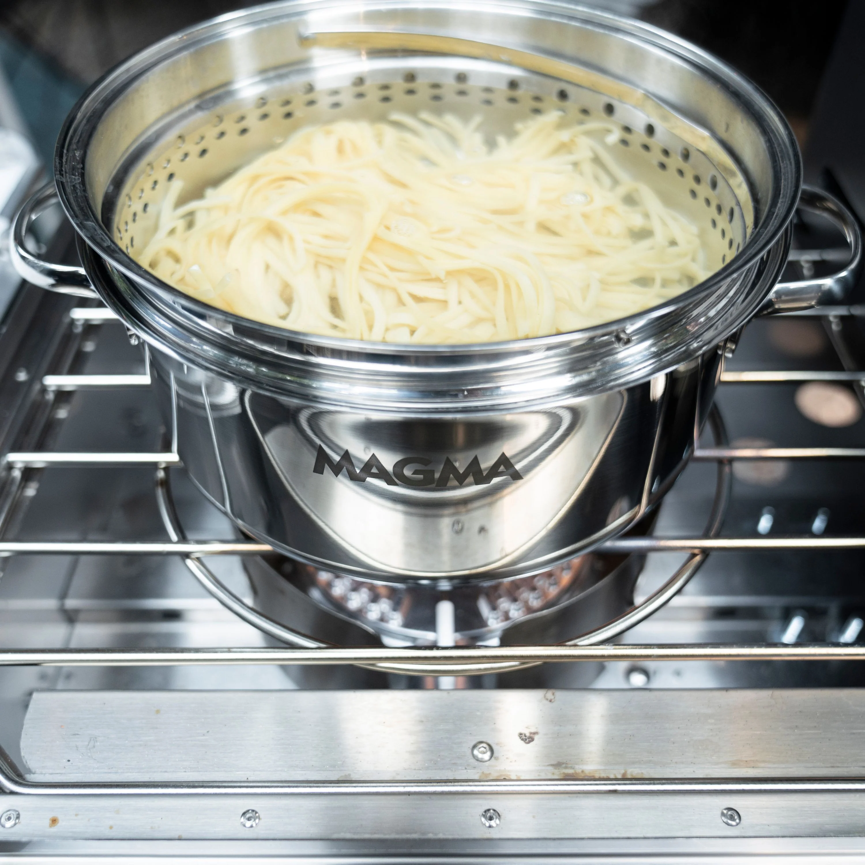 Nesting Colander - Image 3